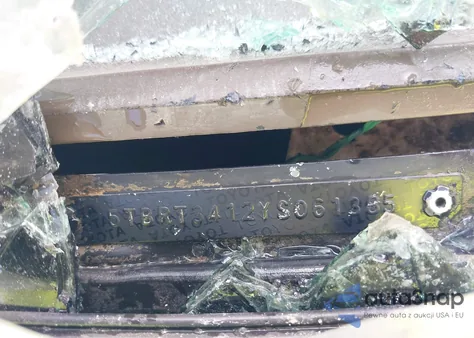 2000 Toyota Tundra Sr5 V8 z USA, uszkodzony, nr VIN 5TBRT3412YS061385